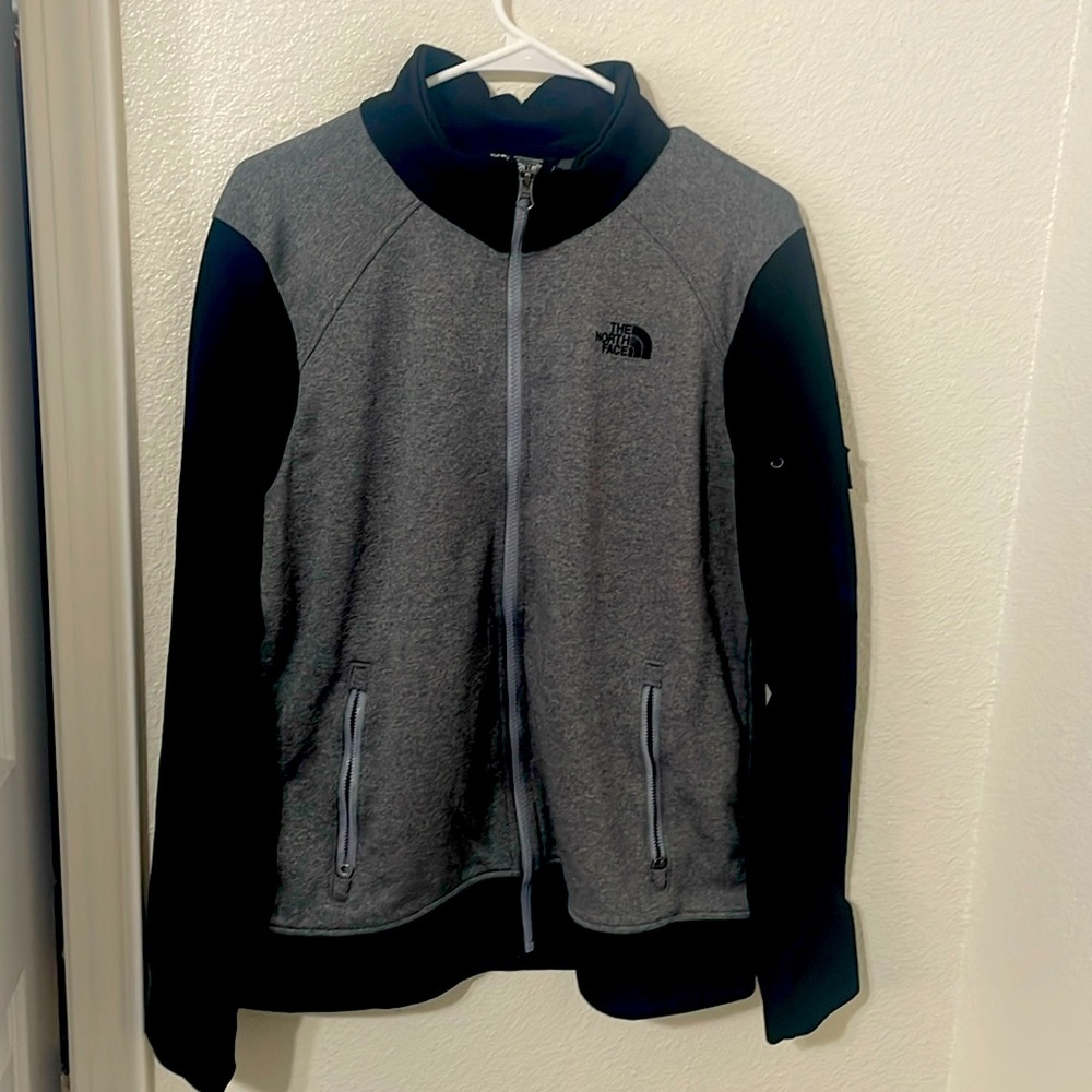 The NorthFace zip of Jacket , woman’s size XL